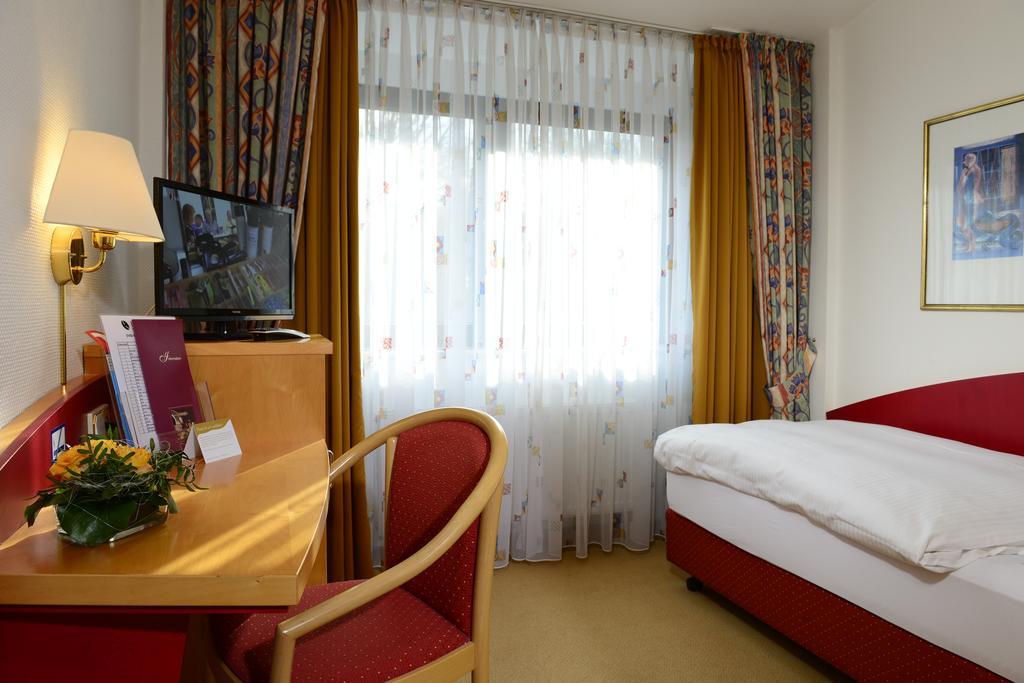 Hotel Spiegel Kolonia Zewnętrze zdjęcie